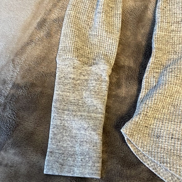 Splendid Women’s Long Sleeve Thermal Henley Shirt - Picture 5 of 6